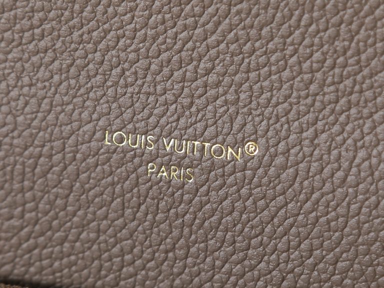 Monogram Pochette Metis East West Handbag M25910 in Smoke - Image 9