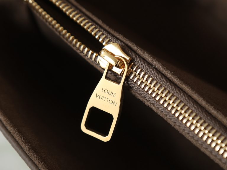Monogram Pochette Metis East West Handbag M25910 in Smoke - Image 10