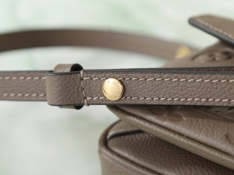 Monogram Pochette Metis East West Handbag M25910 in Smoke - Image 12