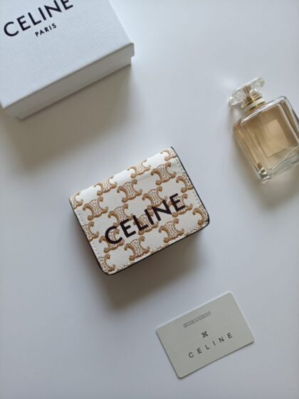 Triomphe Card Holder 10K623