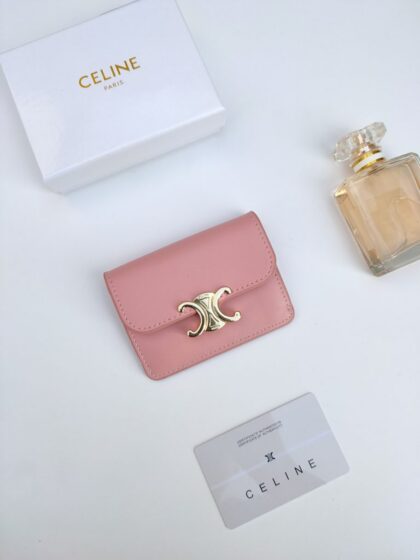 Triomphe Card Holder 101583