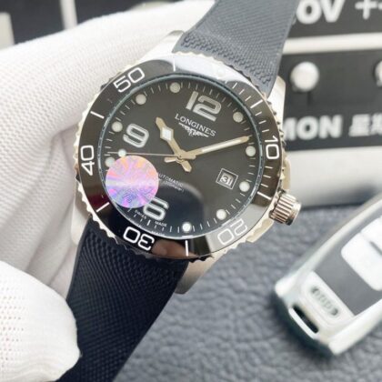 Elegant Automatic Watch in Black