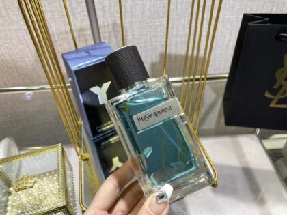 Woody Amber Perfume