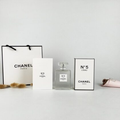 Classic Floral Perfume