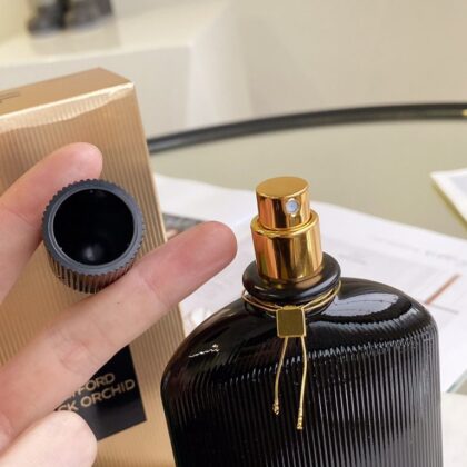 Perfume in Black