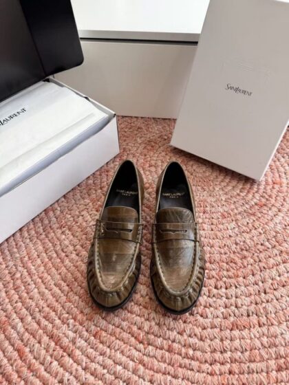Cassandre Loafers