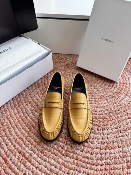 Cassandre Loafers