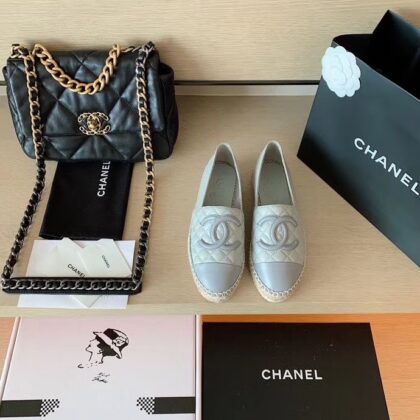 Quilted Shoes in Grey