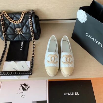 Quilted Shoes in Grey
