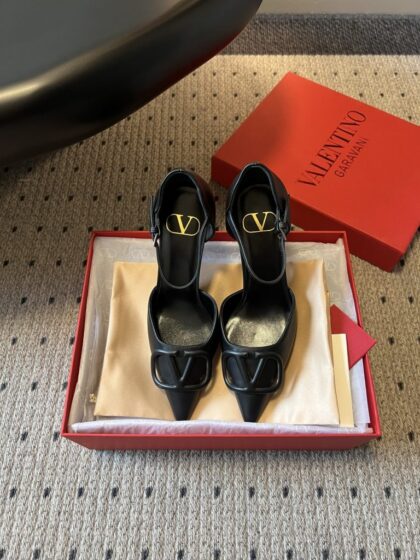Rockstud Shoes