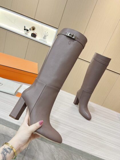 H-Pattern Shoes in Grey