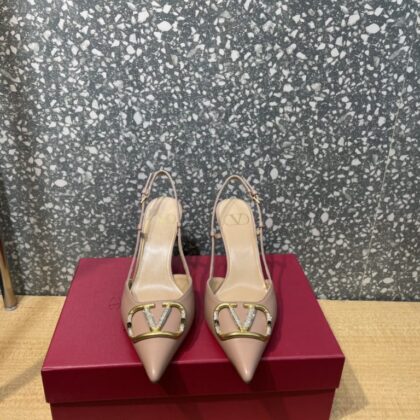 Rockstud Shoes in Black