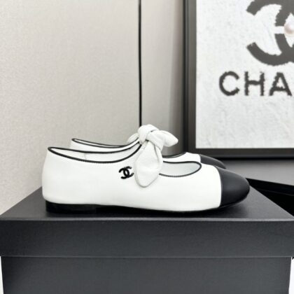Shoes in Black