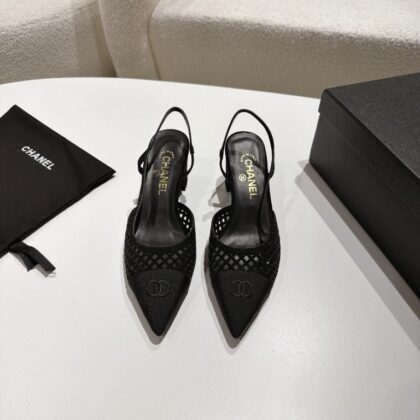 Sandals in Black