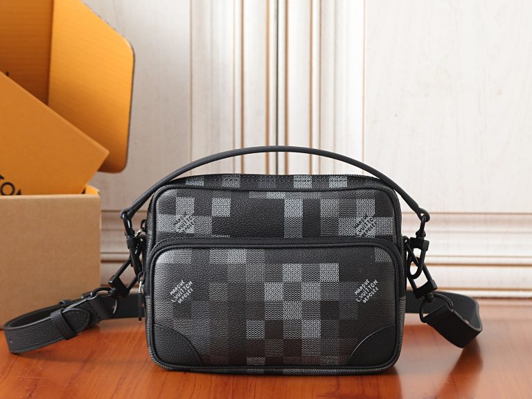 Monogram Messenger Bag M14988 in Black