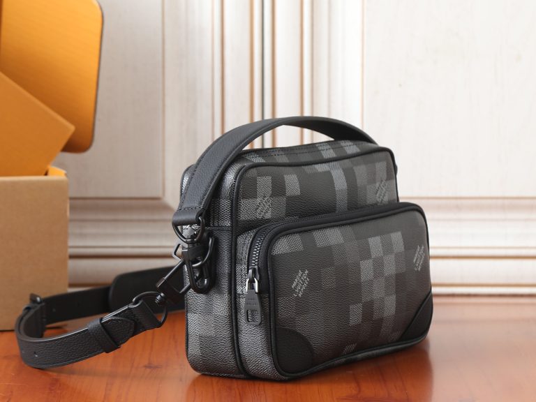 Monogram Messenger Bag M14988 in Black - Image 2