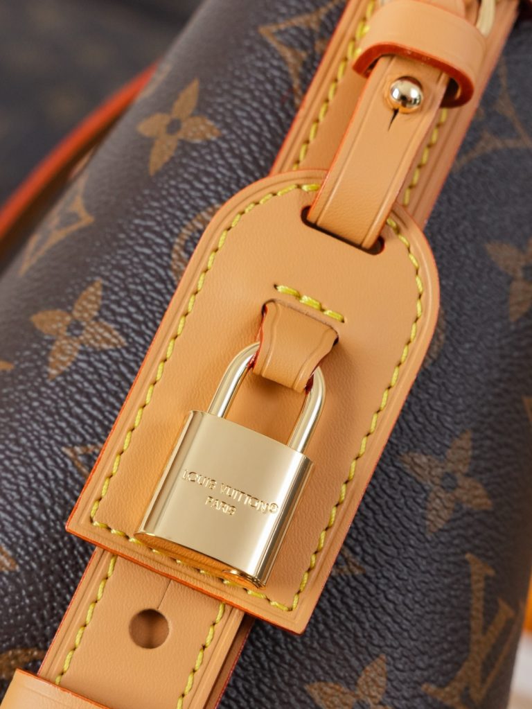 Monogram Shoulder Bag M29628 - Image 5