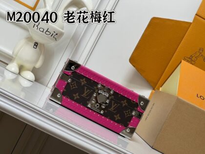 Monogram Handbag M27834
