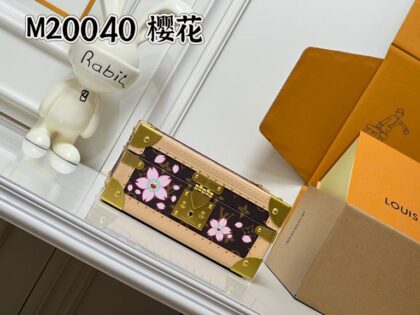 Monogram Handbag M27834