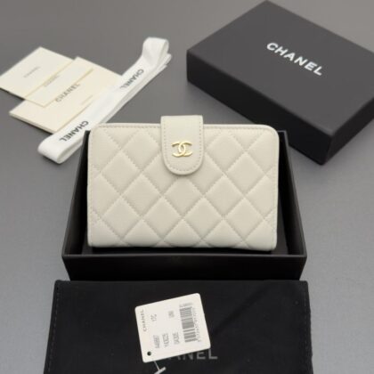 Bag A48667 in White