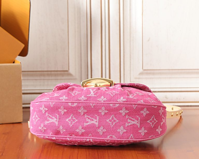 Monogram Shoulder Bag M28291 in Denim - Image 7