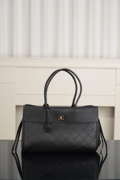 Handbag in Black