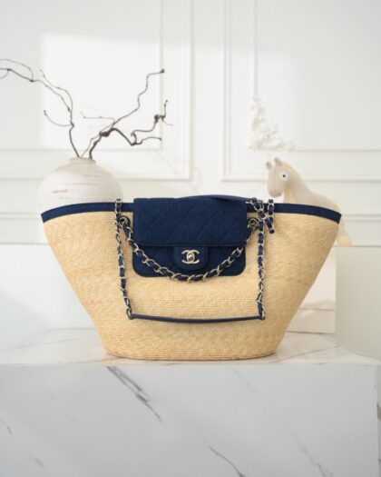 Tote Bag in Denim