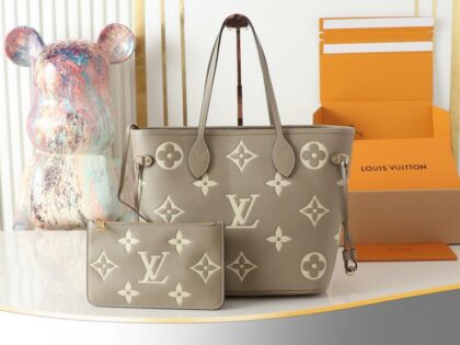 Monogram Tote Bag M45685 in Grey