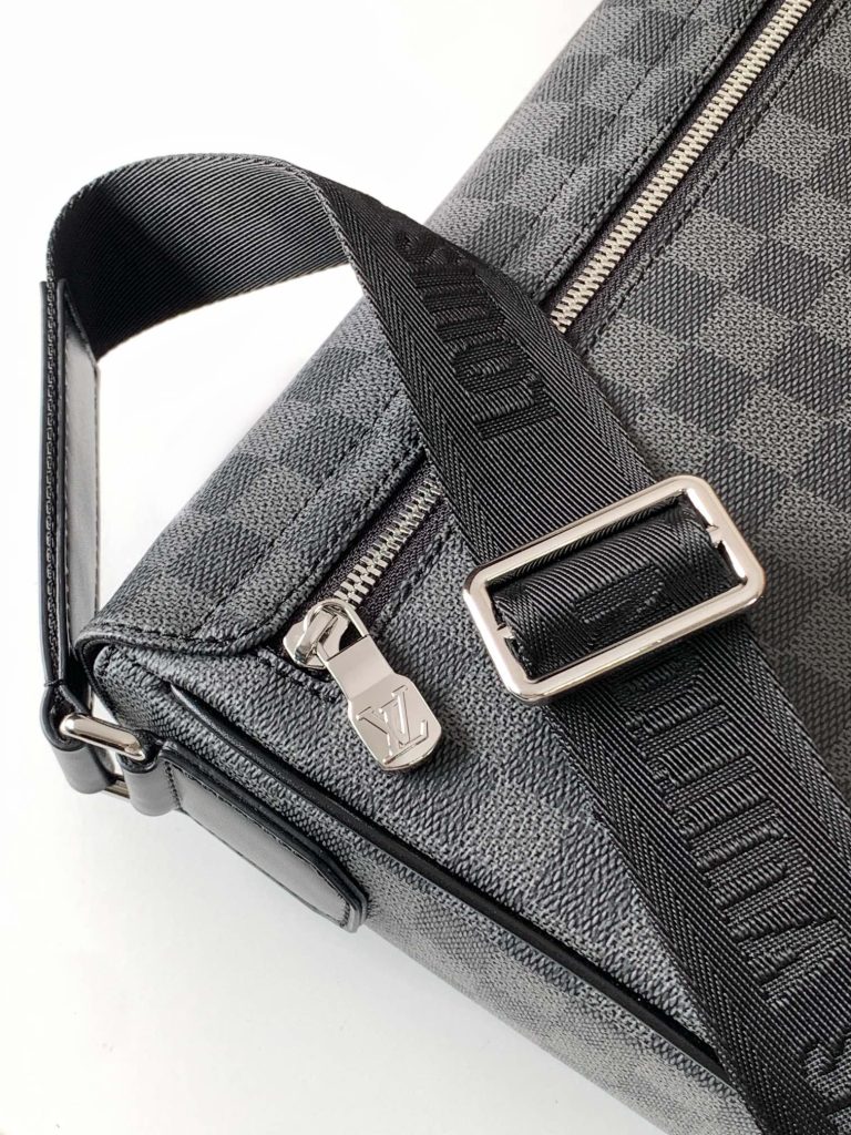 Monogram Messenger Bag M42710 - Image 6