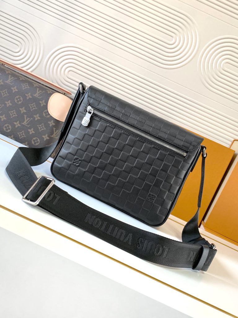 Monogram Messenger Bag M42711 - Image 3