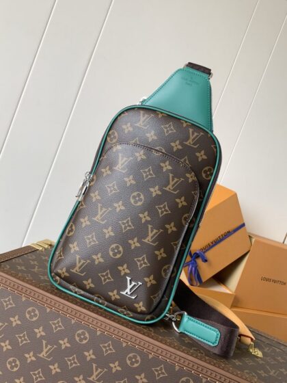 Monogram Shoulder Bag M12734