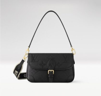 Monogram Shoulder Bag M46386