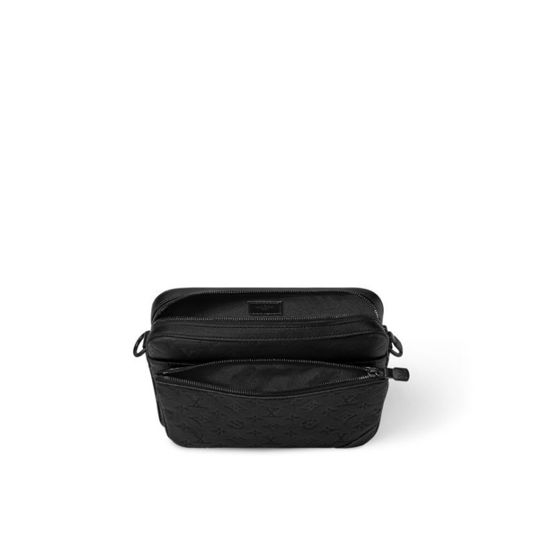 Monogram Messenger Bag M46602 in Black - Image 4