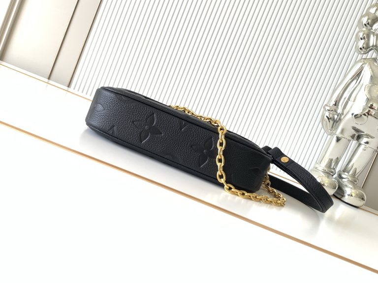 Monogram Shoulder Bag M82154 in Black - Image 4