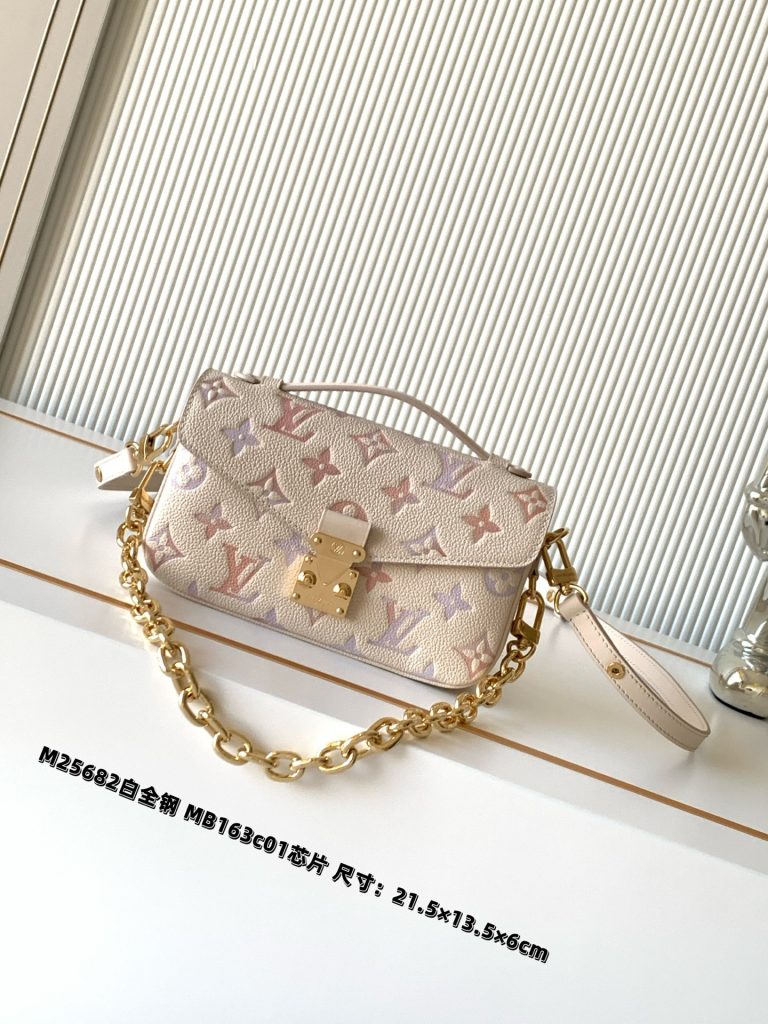 Monogram Pochette Metis East West Handbag M25682