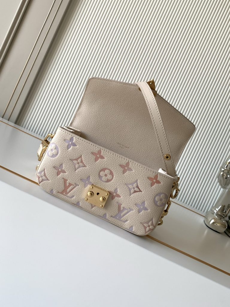 Monogram Pochette Metis East West Handbag M25682 - Image 6