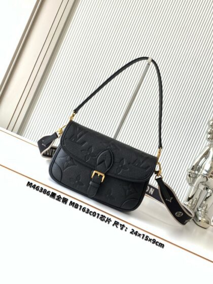 Monogram Handbag M46386 in Black