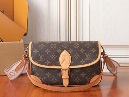 Monogram Handbag M13035
