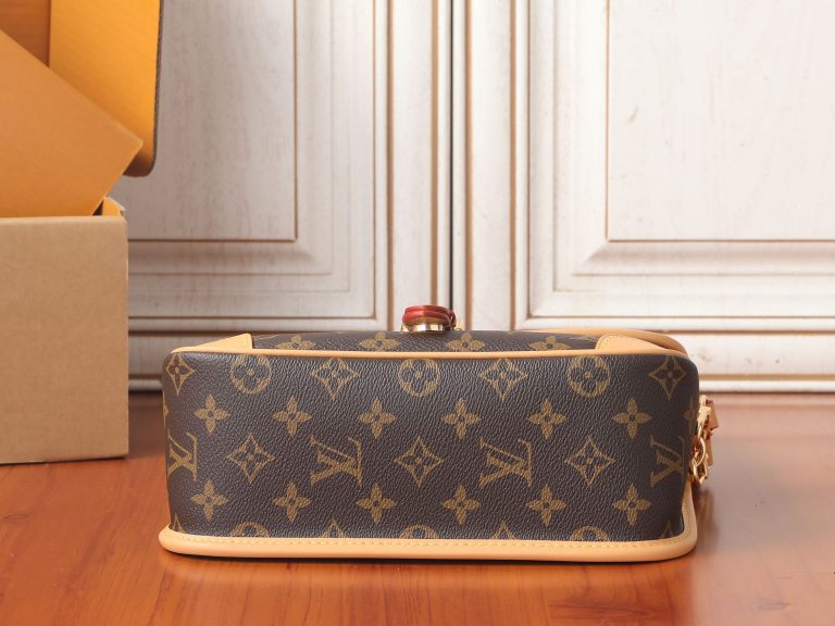 Monogram Handbag M13035 - Image 7