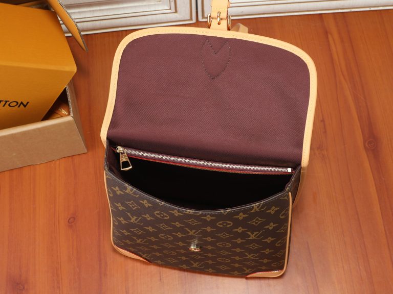 Monogram Shoulder Bag M29631 - Image 8
