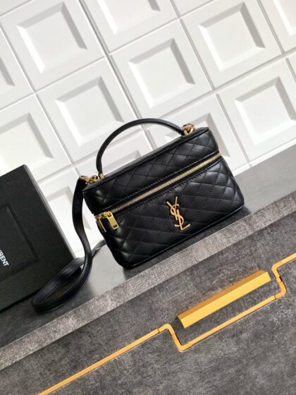Card Holder 766731 in Black