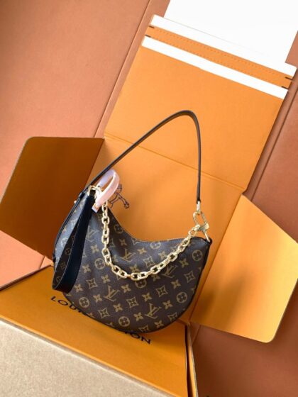 Monogram Shoulder Bag M15056