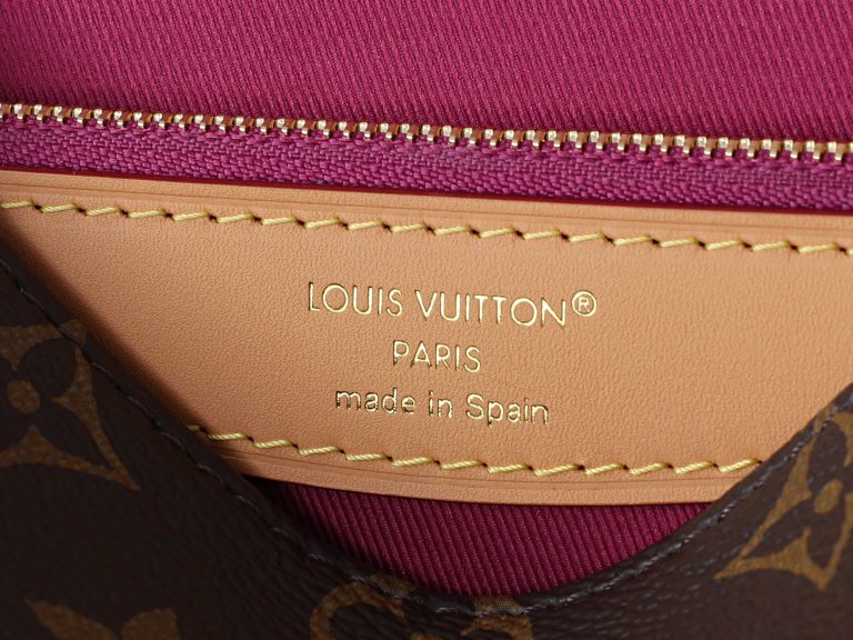 Monogram Shoulder Bag M29766 - Image 9