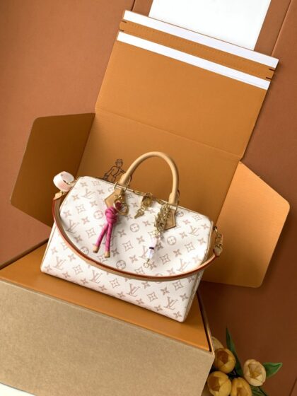Monogram Handbag M15108