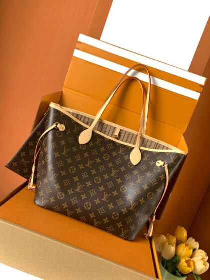 Monogram Handbag M46975