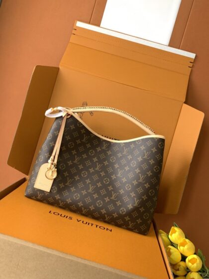 Monogram Handbag M25877