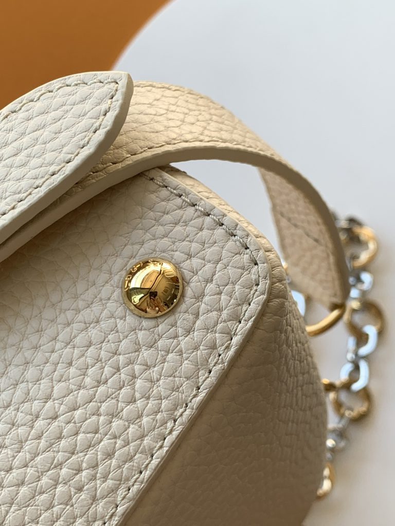 Monogram Handbag M12938 in Black - Image 6