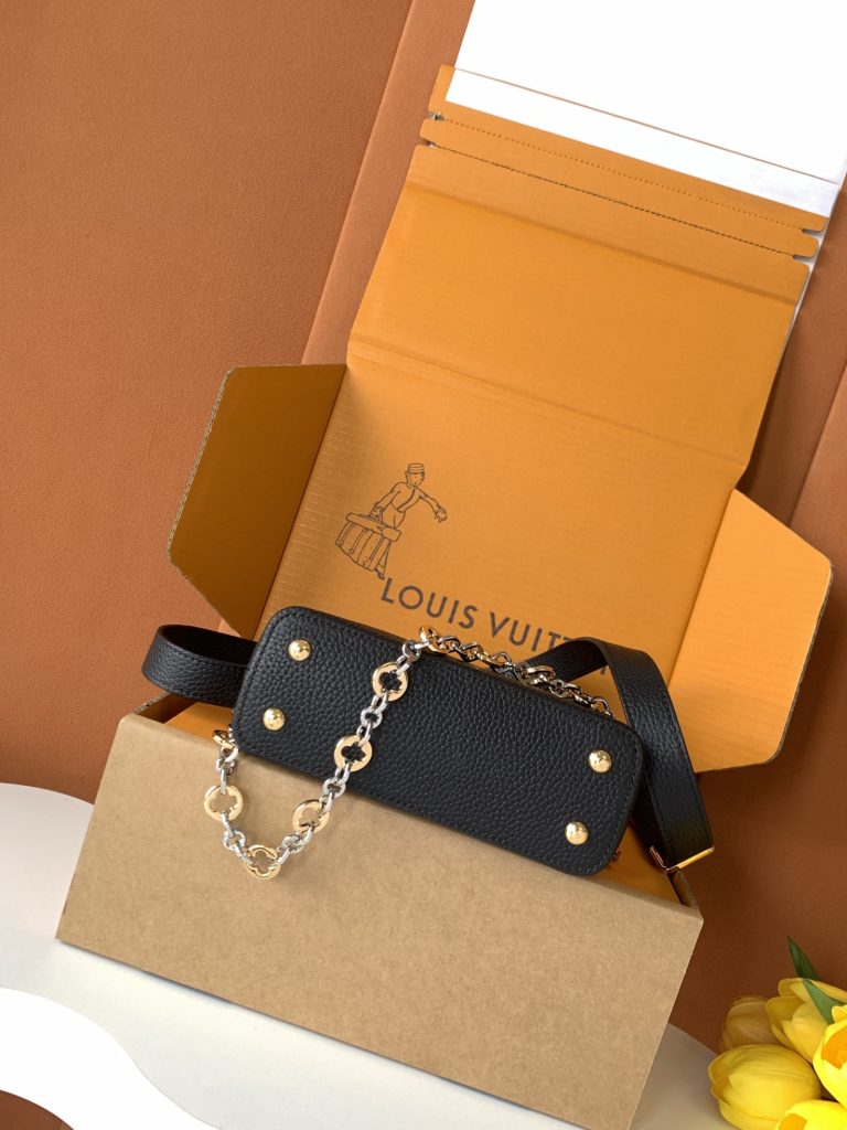 Monogram Handbag M12938 in Black - Image 4