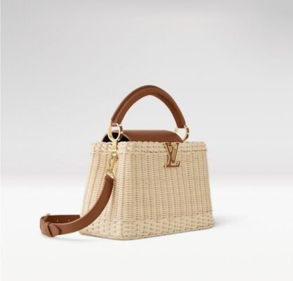Monogram Shoulder Bag M11617