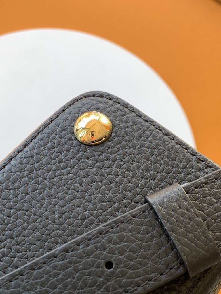 Monogram Handbag M25404 in Black - Image 6